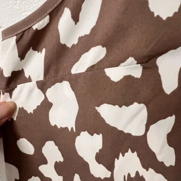 NWOT dressy taupe print cami/tank - Picture 3 of 4